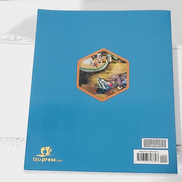 ⤵️BJU Press Science 3 Text book 4th Edition - Picture 3 of 12